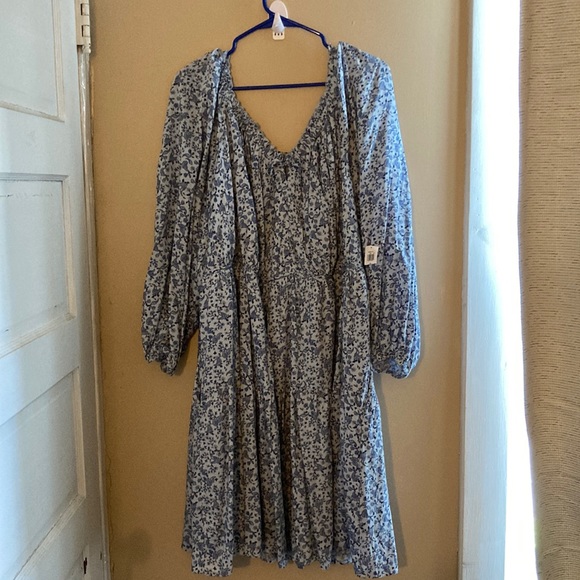 Blue Paisley Floral Print Dress - Picture 2 of 8